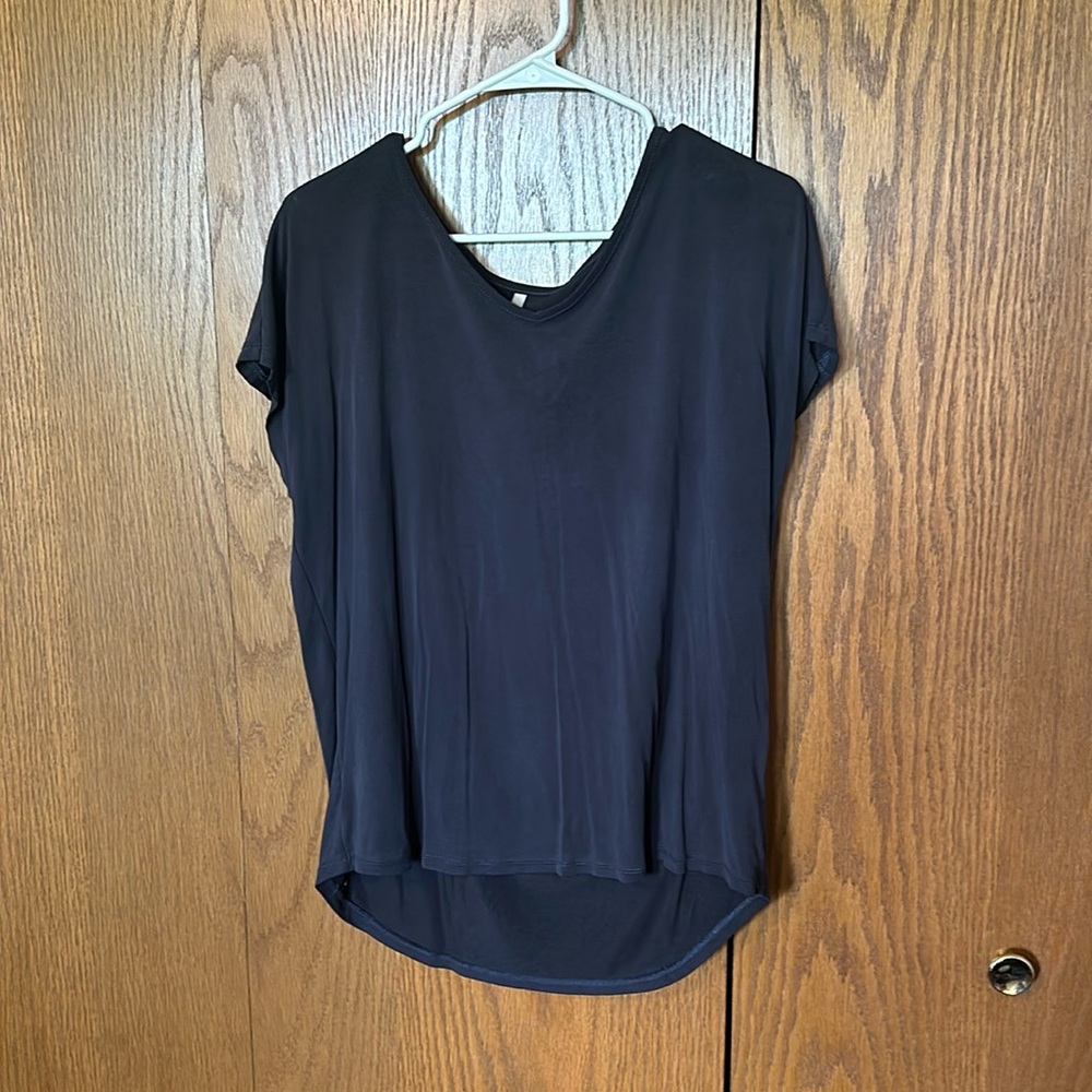 Leo & Nicole light weight T-shirt